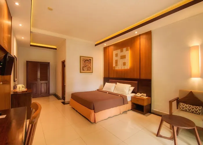 Hotel Champlung Sari And 3*