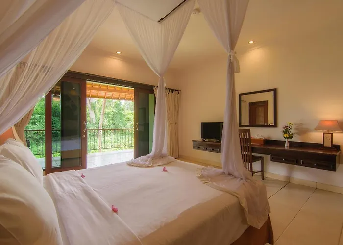 Champlung Sari And Ubud