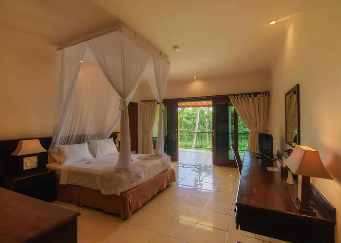 Hotel Champlung Sari And
