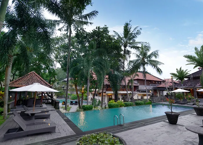 Champlung Sari And Hotel 3*
