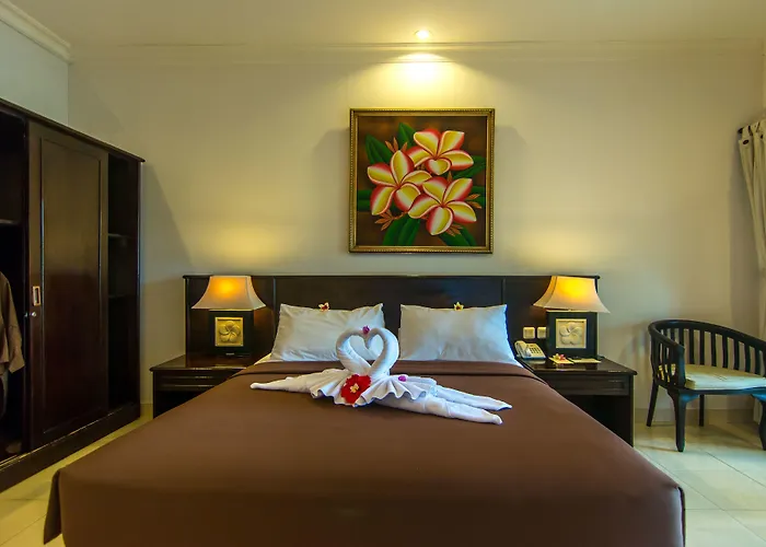 Hotel Champlung Sari And 3*
