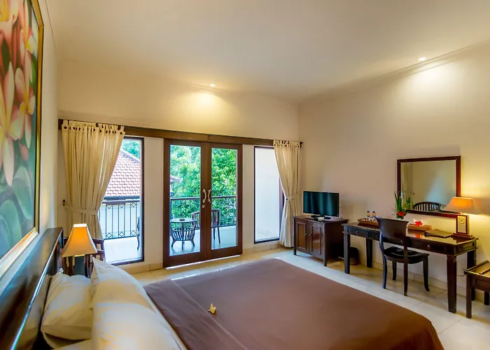 Hotel Champlung Sari And 3*