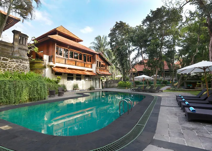 Champlung Sari And Hotel 3*