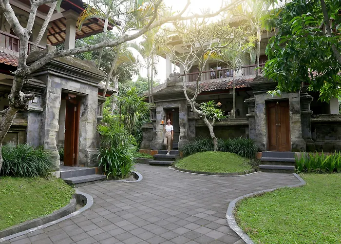 Champlung Sari And Ubud