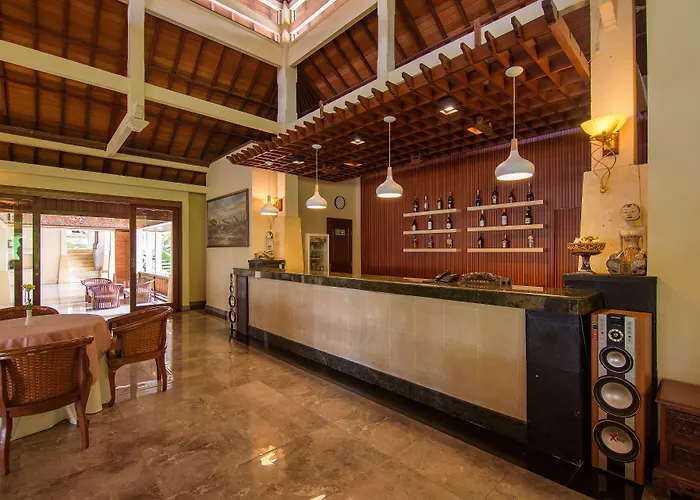 Hotel Champlung Sari And 3*